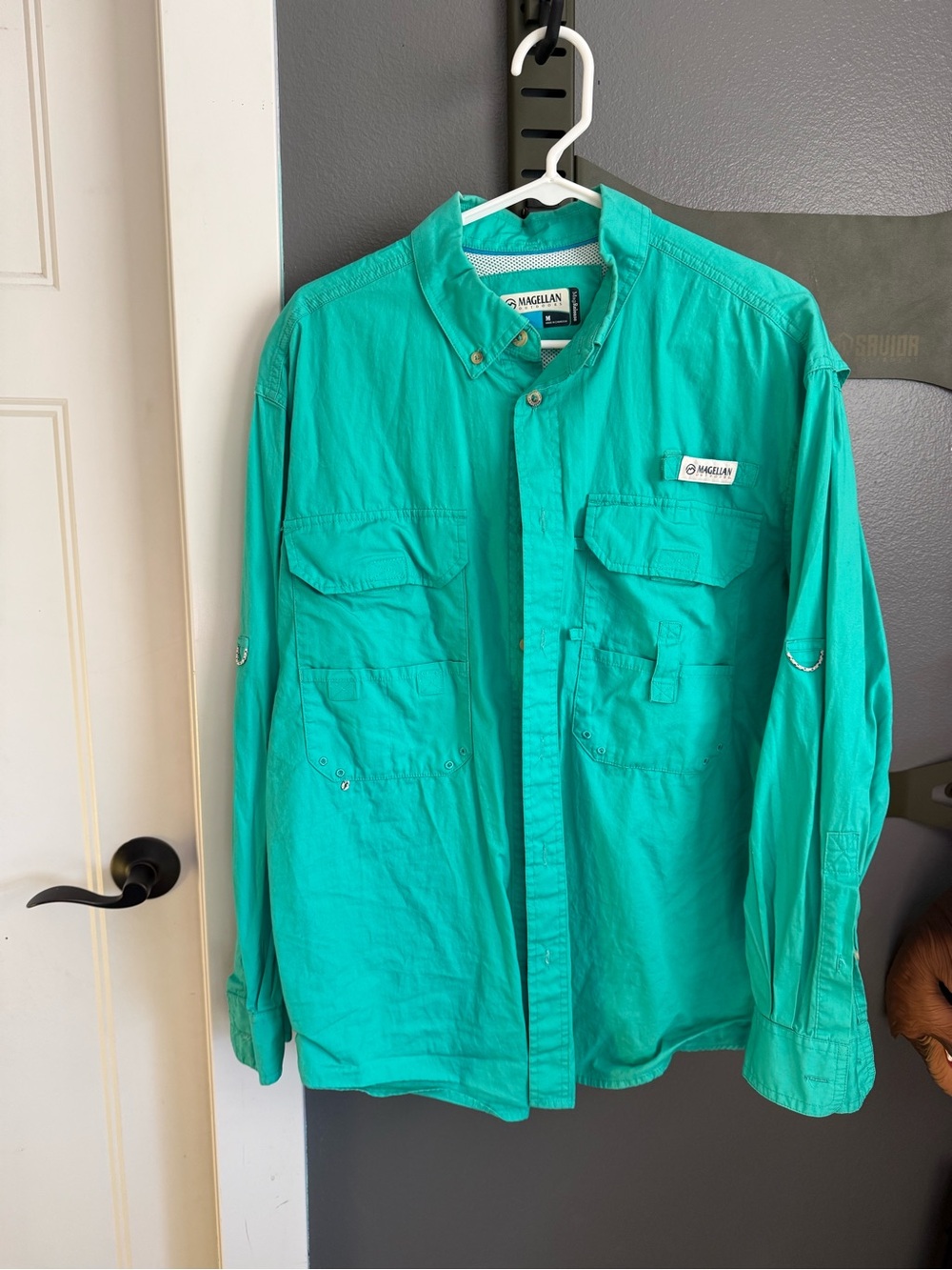Magellan Outdoors Men’s Teal/Seafoam Lightweight Fishing Shirt Jacket